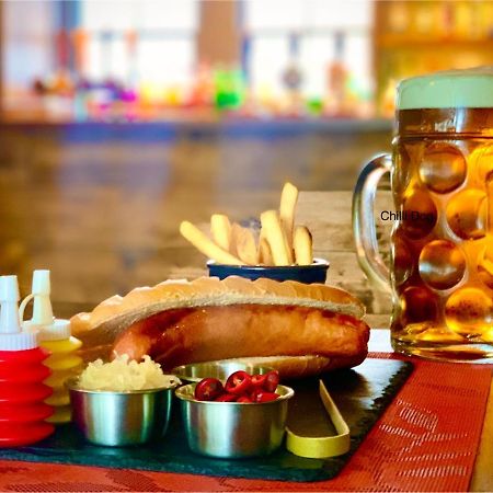 Crown & Anchor Otel Woking Dış mekan fotoğraf
